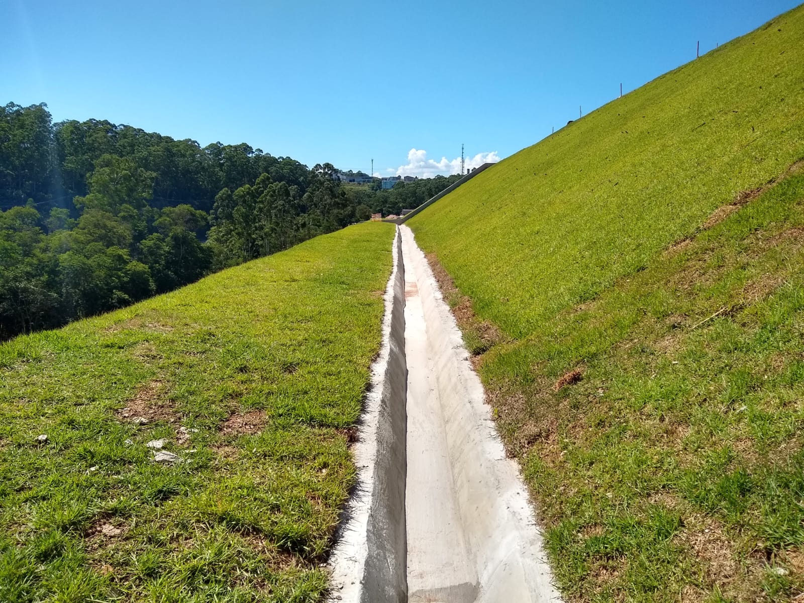 Drenagem Superficial — obra 4